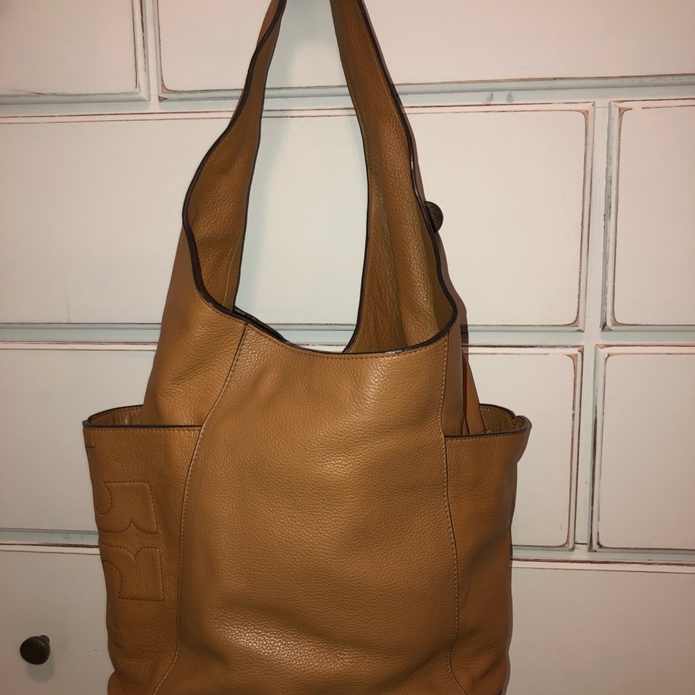 Tory Burch Bombe T Leather Hobo